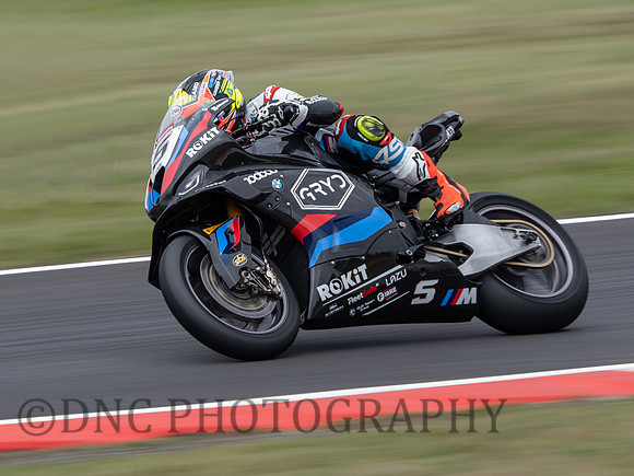 Richard Kerr ROKiT BMW Motorrad S1000RR .1