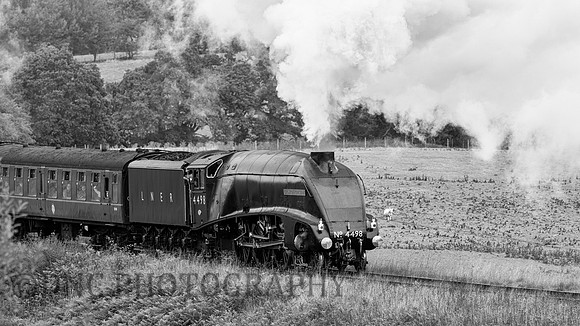 LNER A4 4498 Sir Nigel Gresley approaching Moorgates 22nd Sept m