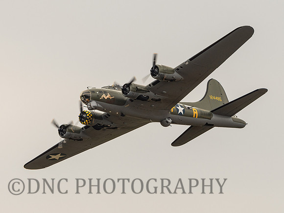 Boeing B-17G 'Sally B' .