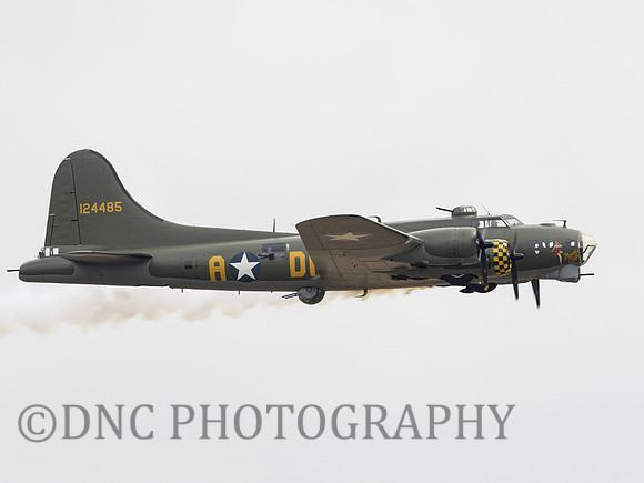 Boeing B-17G 'Sally B' .