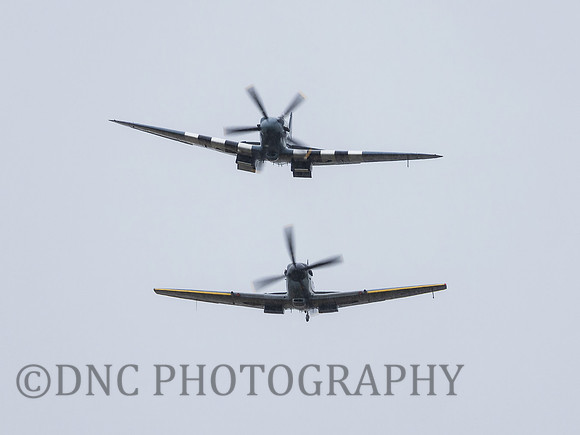BBMF Spitfire Mk XIX PM631 & Spitfire MkXVIe TE311