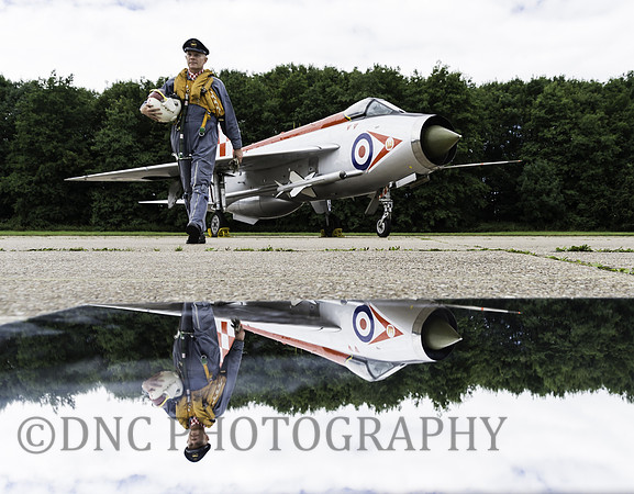 Pilot walks away from XR718