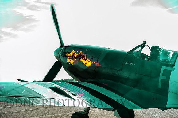 Squadron Leader Andy Millikin's Last BBMF flight Sputfire MkVb AB910