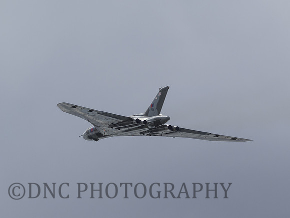 Vulcan XH558