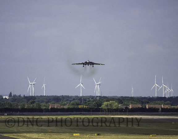 Vulcan XH558