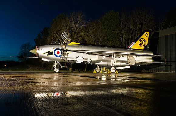 Lightning ZR713