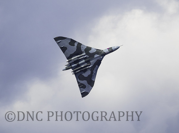 Vulcan XH558
