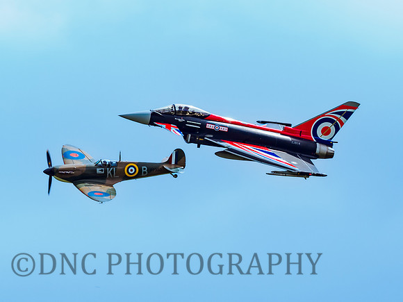 BBMF Spitfire MKIIa P7350 & Typhoon Display XJ914 'Blackjack'