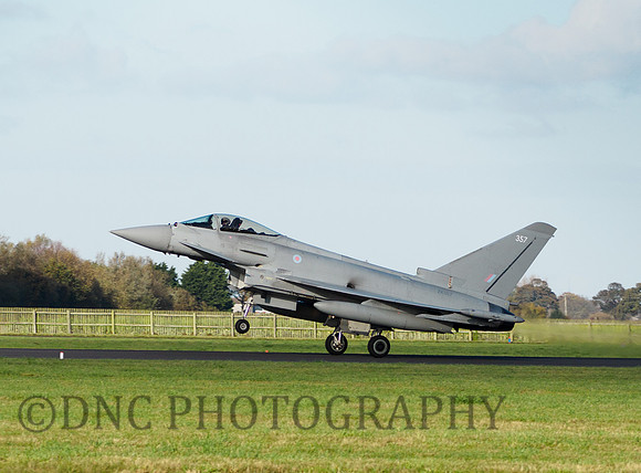 Typhoon FGR4 ZK357 Landing