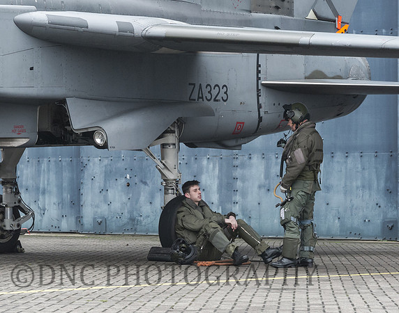 Panavia Tornado GR1 ZA323 TAZ & crew