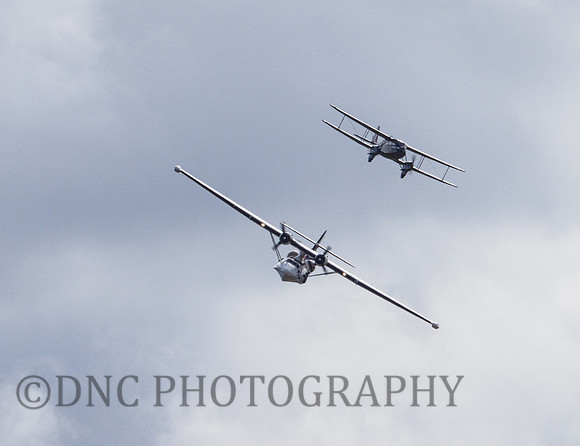 Consolidated PBY-5A Catalina 433915 Miss Pick UP & de Havilland DH89a Dragon Rapide G-AGJG