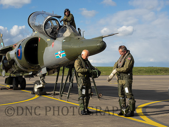 Hawker Siddley Harrier T.4 XZ146 Crew