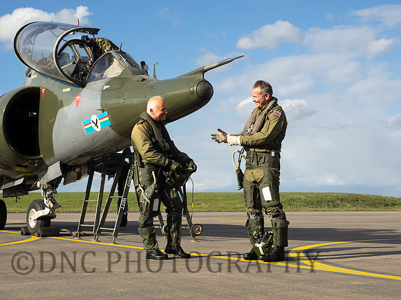 Hawker Siddley Harrier T.4 XZ146 Crew
