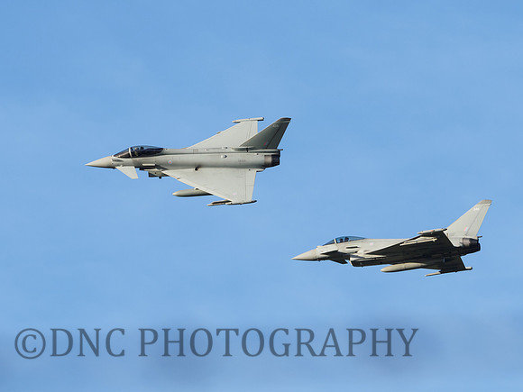 Typhoon FGR4 ZK428 breaks to land