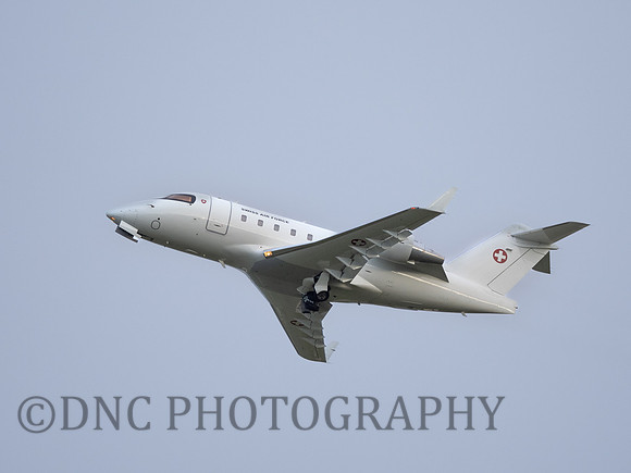Swiss Air Force Bombardier CL600 2B-16 Challenger 604 T-752