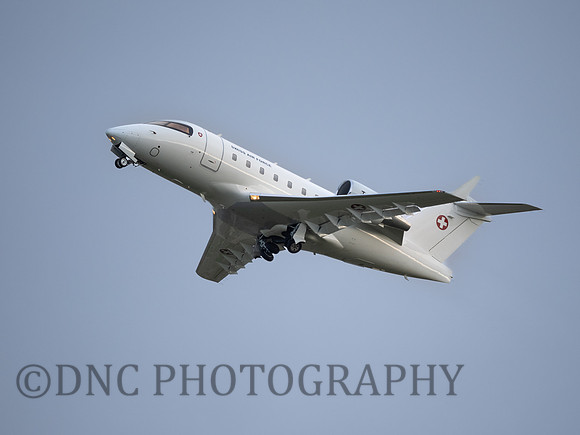Swiss Air Force Bombardier CL600 2B-16 Challenger 604 T-752