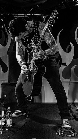 Ricky Warwick