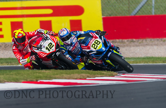 Bradley Ray Suzuki GSX-R1000 leads Xavi Fores Ducati Panigale R