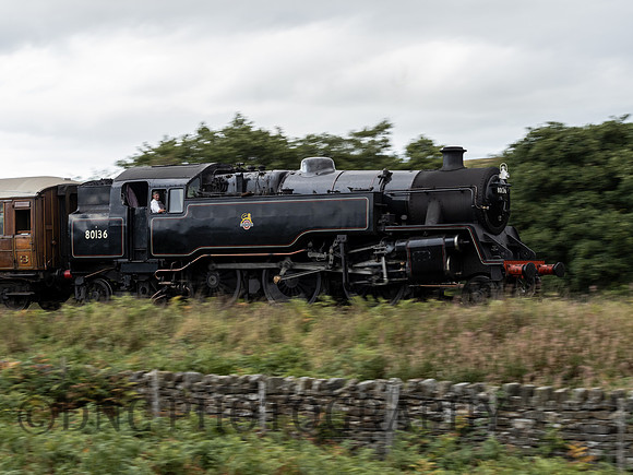 Std 4 2.6.4T 80136 approaches Moorgates 23rd September