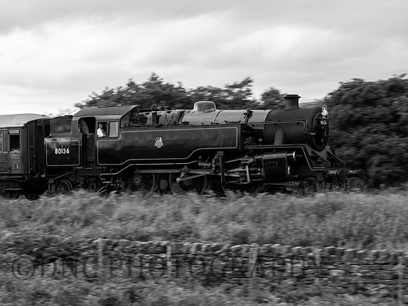 Std 4 2.6.4T 80136 approaches Moorgates 23rd September