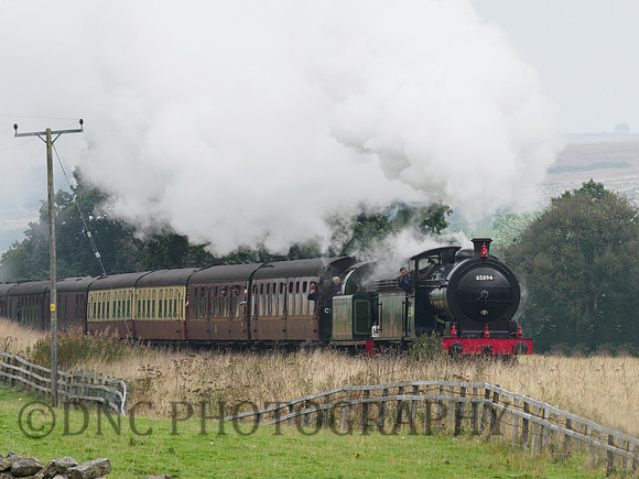 J27 65894 & Lambton tank 29 'Peggy' approach Moorgates 26th September