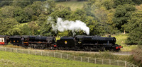 8F 48305 & Blk 5 5428 'Eric Treacy' approach Sadlers House 23rd September