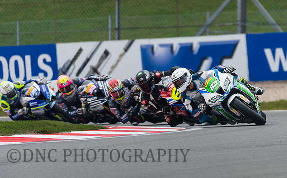 Josh Elliott Kawasaki ZX10-RR leads 1st lap of race 1 leg 2