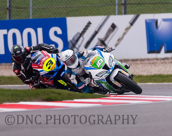 Josh Elliott Kawasaki ZX10-RR leads Billy McConnell