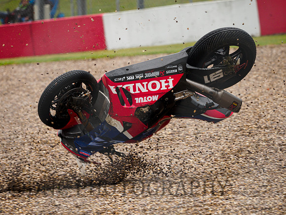 Leon Haslam KRT Kawasaki ZX-10RR Super Pole Crash Coppice corner