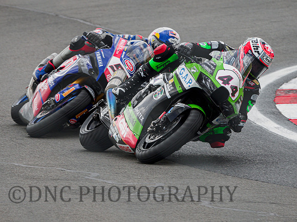 Luca Mahias Pucetti Kawasaki ZX-10RR leads Topak Razgatiloglu PATA Yamaha YZ-F R1