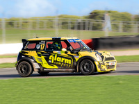 17 Nicky Taylor Graves Motorsport Quaife Mini Challenge
