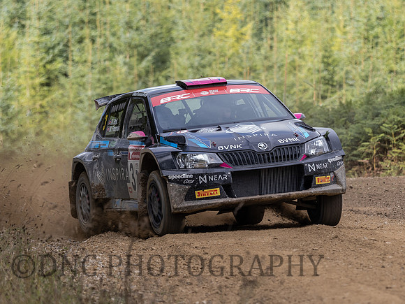 3 Ruairi Bell & Max Freeman Škoda Fabia R5