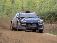 7 Alan Carmichael & Arthur Kierans Hyundai R5