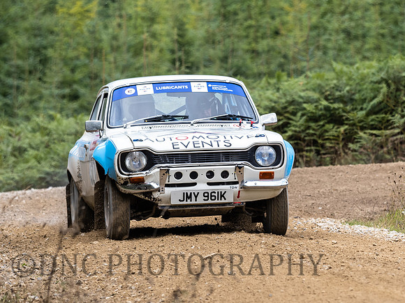 321 Jeremy Easson & Mike Reynolds Ford RS2000