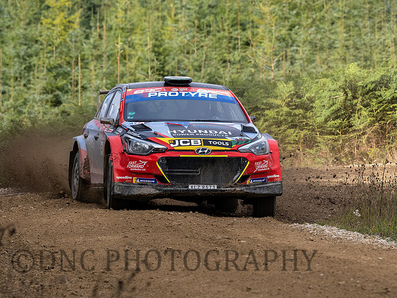 4 James Williams & Dai Roberts Hyundai i20 R5