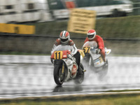 Mike Baldwin Team Lucky Strike Roberts Yamaha YZR500 & Bary Woodland Suzuki RG500