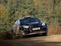 5 Thomas Preston & Carl Williamson Ford Fiesta R5