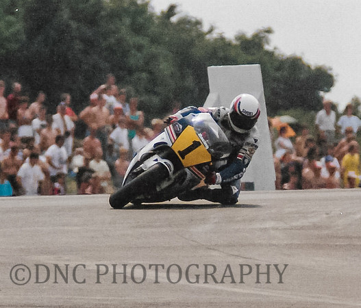 Eddie Lawson Team Rothmans/Kanemoto Honda NSR500