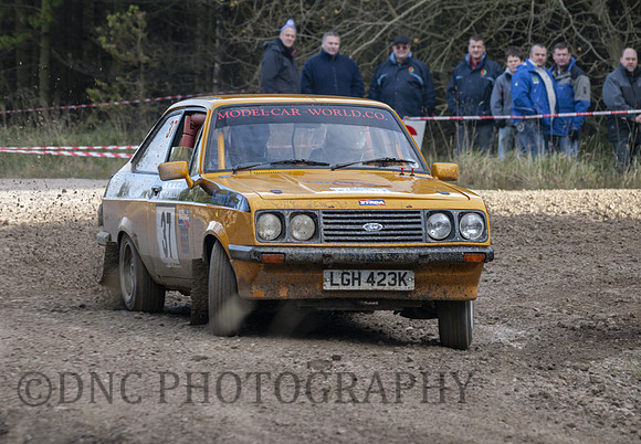 37 Garry Preston & Mike Sones Ford Escort RS2000