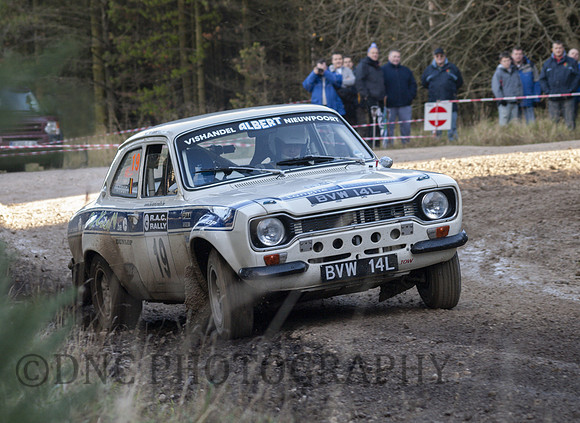 19 Stefaan Stouf & Joris Erard Ford Escort RS1600