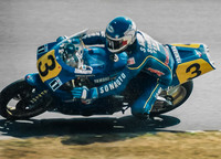 Christian Sarron Gauloises Blondes Yamaha Mobil 1 Yamaha YZR500..