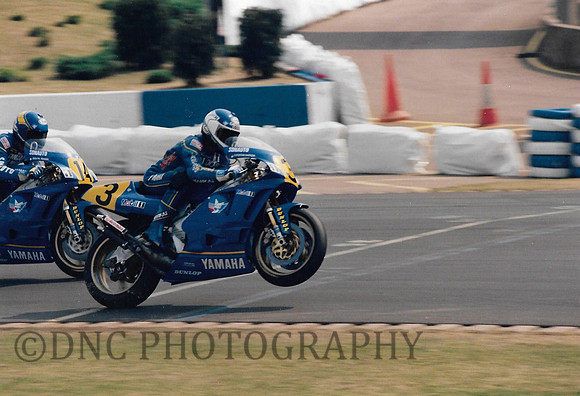 Christian Sarron Yamaha YZR500.......