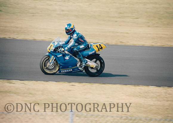 Jean-Philippe Ruggia Yamaha YZR500..