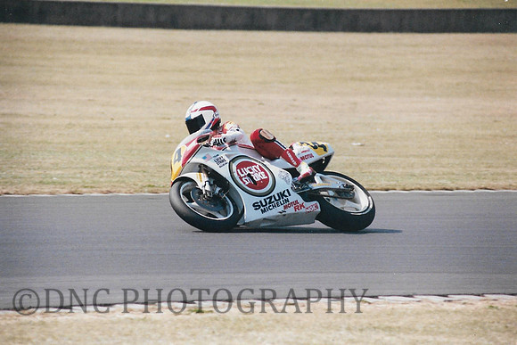 Kevin Schwantz Suzuki RGV500.......