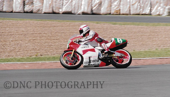 Luca Cadalora Yamaha YZR250.
