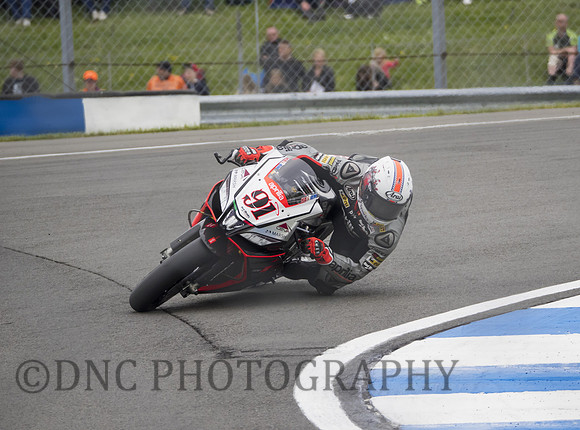 Leon Haslam Aprilia RSV4 RF