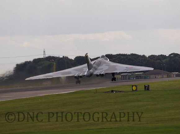Vulcan XH558