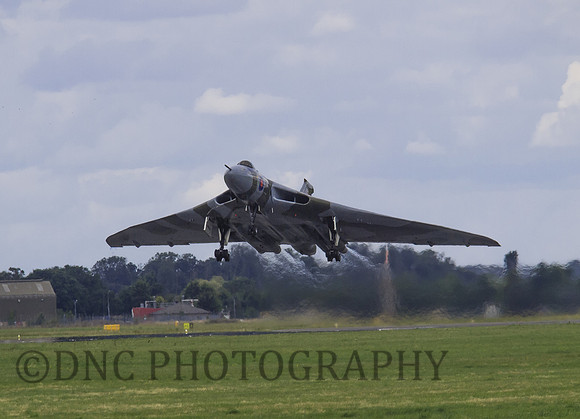 Vulcan XH558