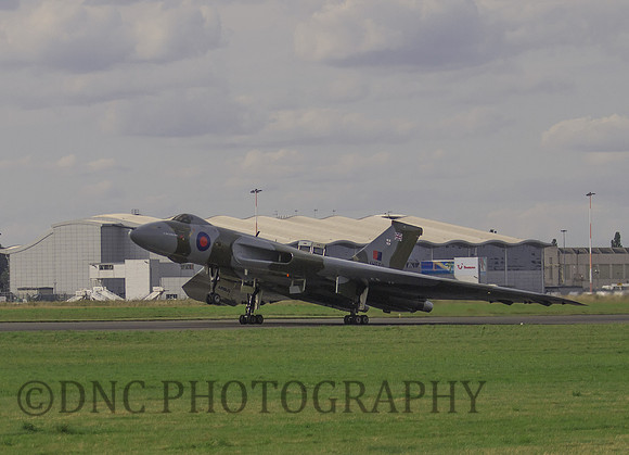 Vulcan XH558