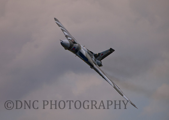 Vulcan XH558